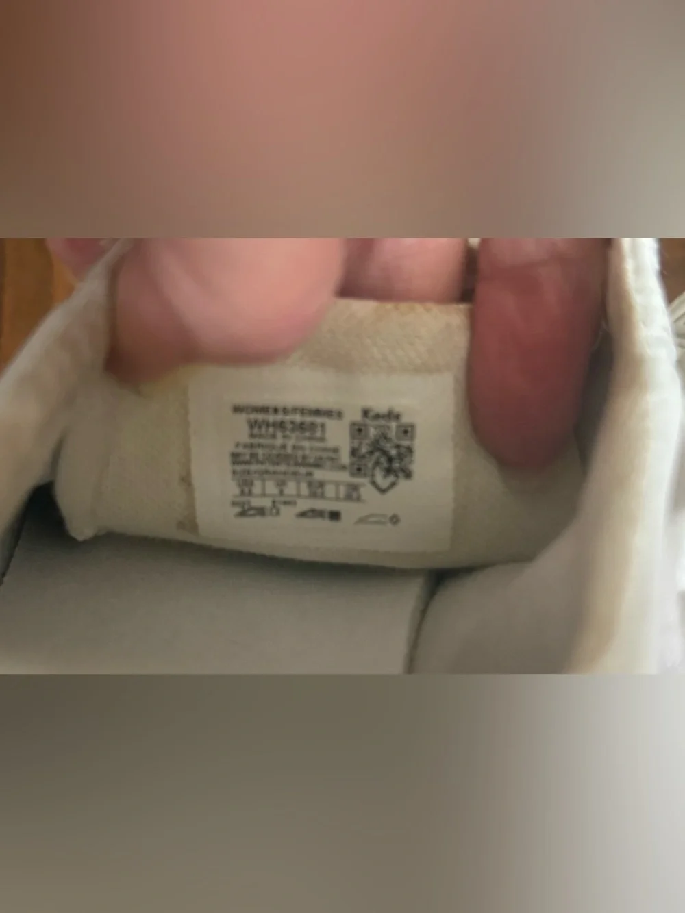 Keds White Leather Sneakers Gold Eyelets Lace Up Casual Shoes Size 8.5 - Picture 6 of 6